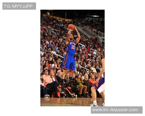 尼克斯全队助攻表现惊艳44次助攻仅10次失误对比掘金的30助攻15失误